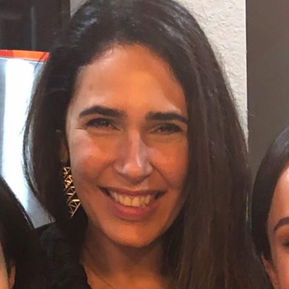 Meet your Posher, Claudia